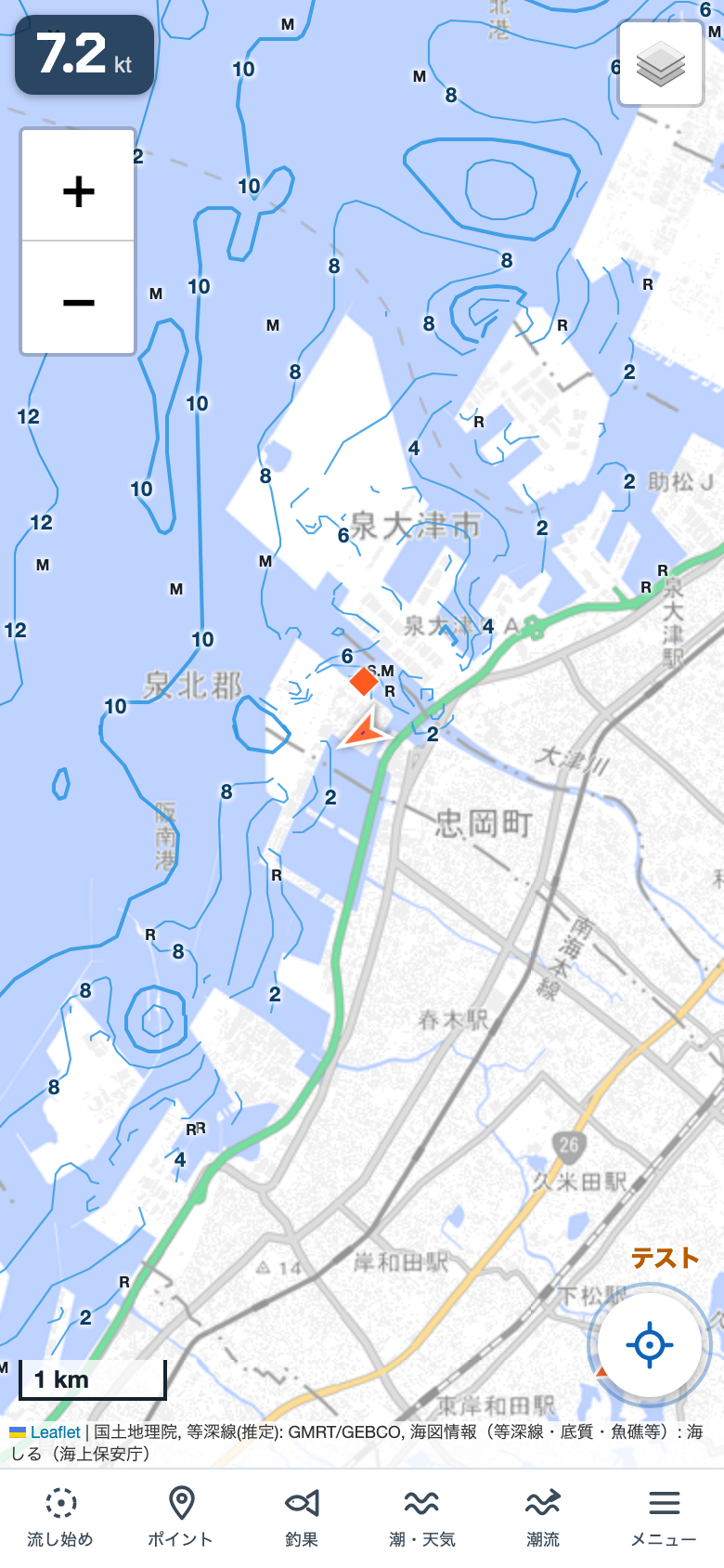等深線と水深、底質記号が重なった海図の画面